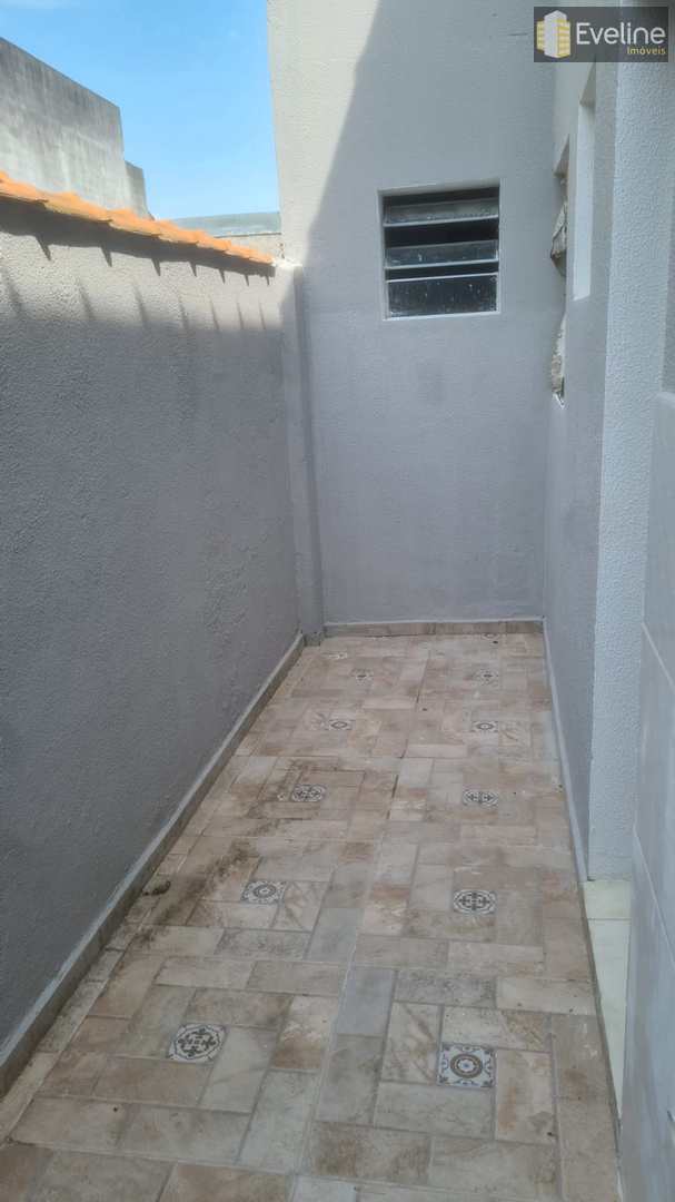 Casa à venda com 2 quartos, 55m² - Foto 19