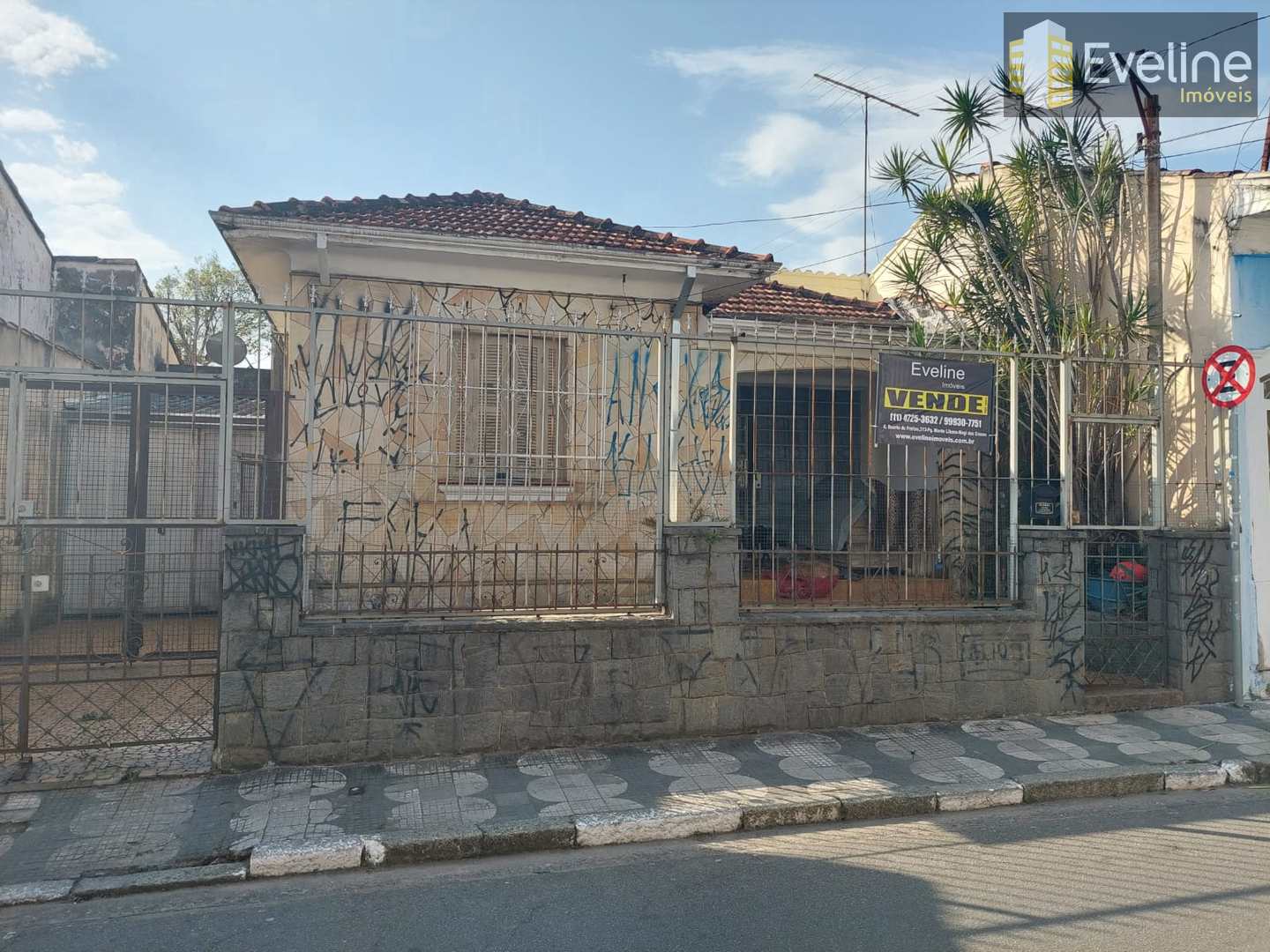 Casa à venda com 3 quartos, 100m² - Foto 2