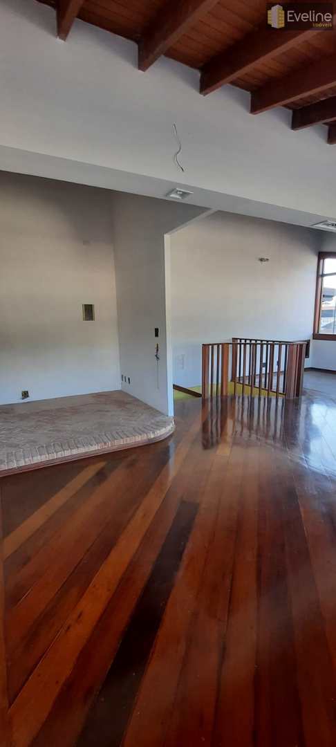 Casa à venda com 4 quartos, 360m² - Foto 20