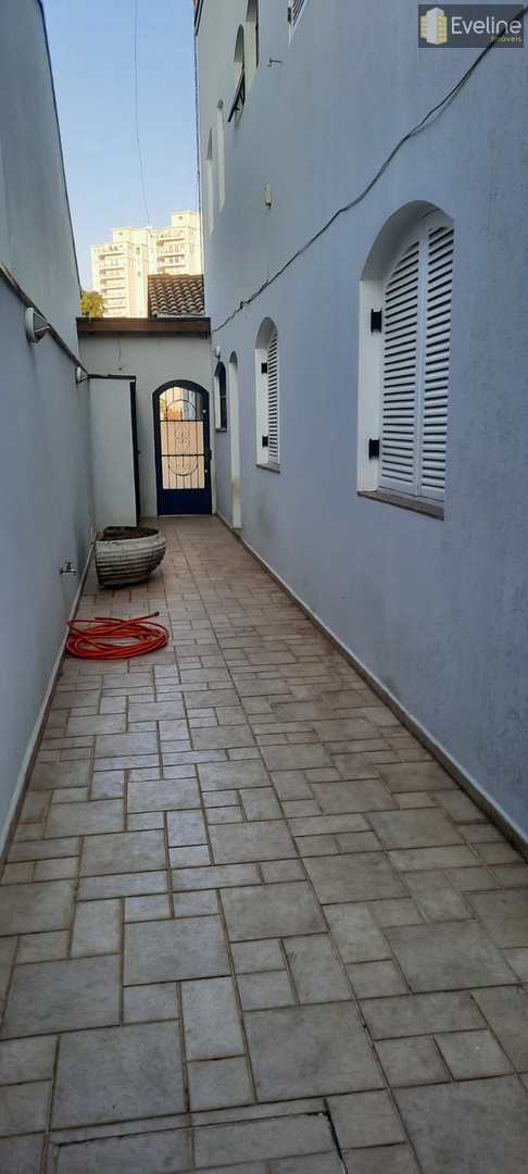 Casa à venda com 4 quartos, 360m² - Foto 37