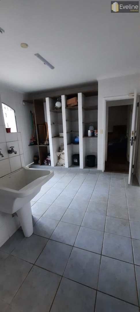 Casa à venda com 4 quartos, 360m² - Foto 9