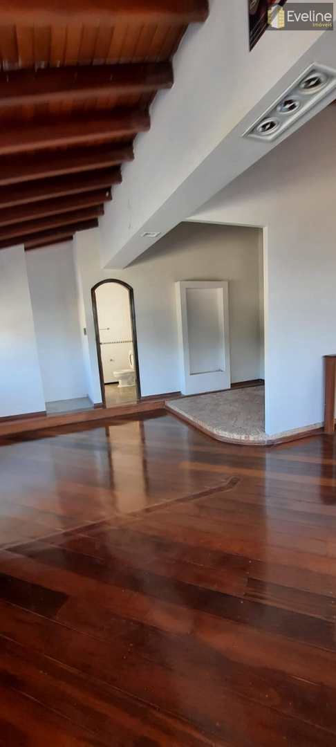 Casa à venda com 4 quartos, 360m² - Foto 18