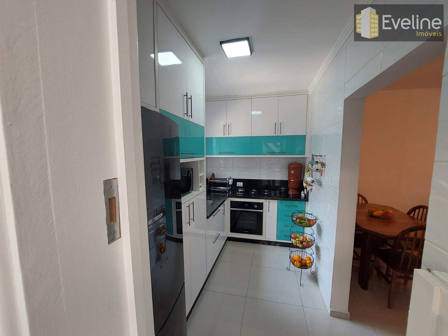 Casa à venda com 3 quartos, 106m² - Foto 4