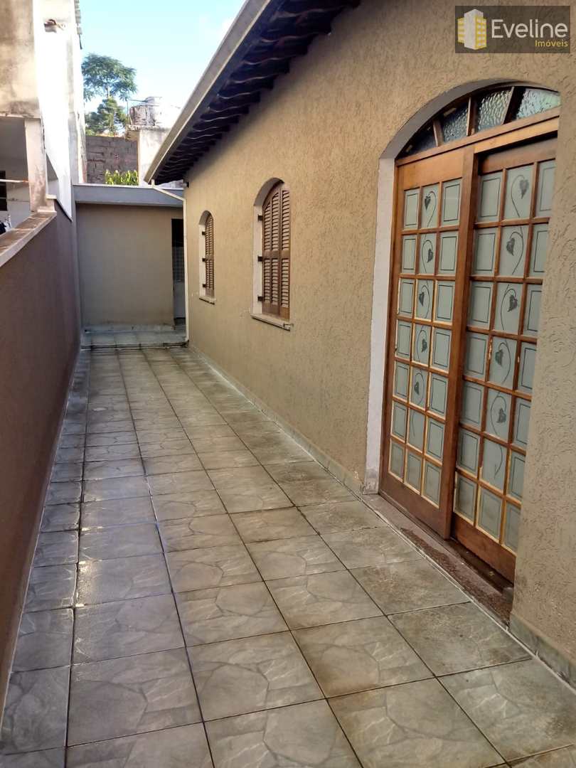 Casa à venda com 3 quartos, 230m² - Foto 20