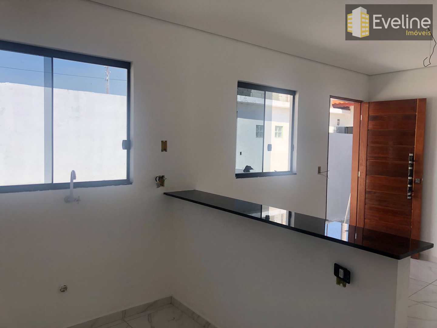 Casa à venda com 4 quartos, 300m² - Foto 3