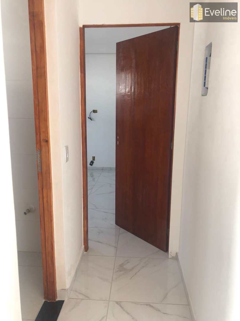 Casa à venda com 4 quartos, 300m² - Foto 4