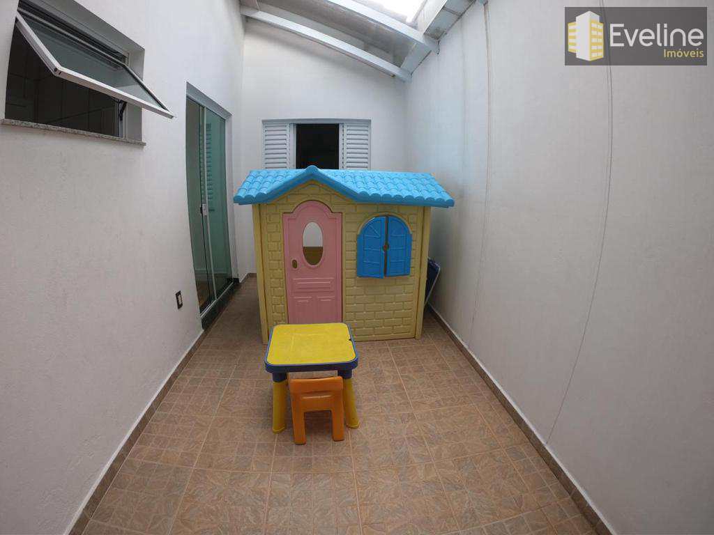 Casa à venda com 3 quartos, 300m² - Foto 19