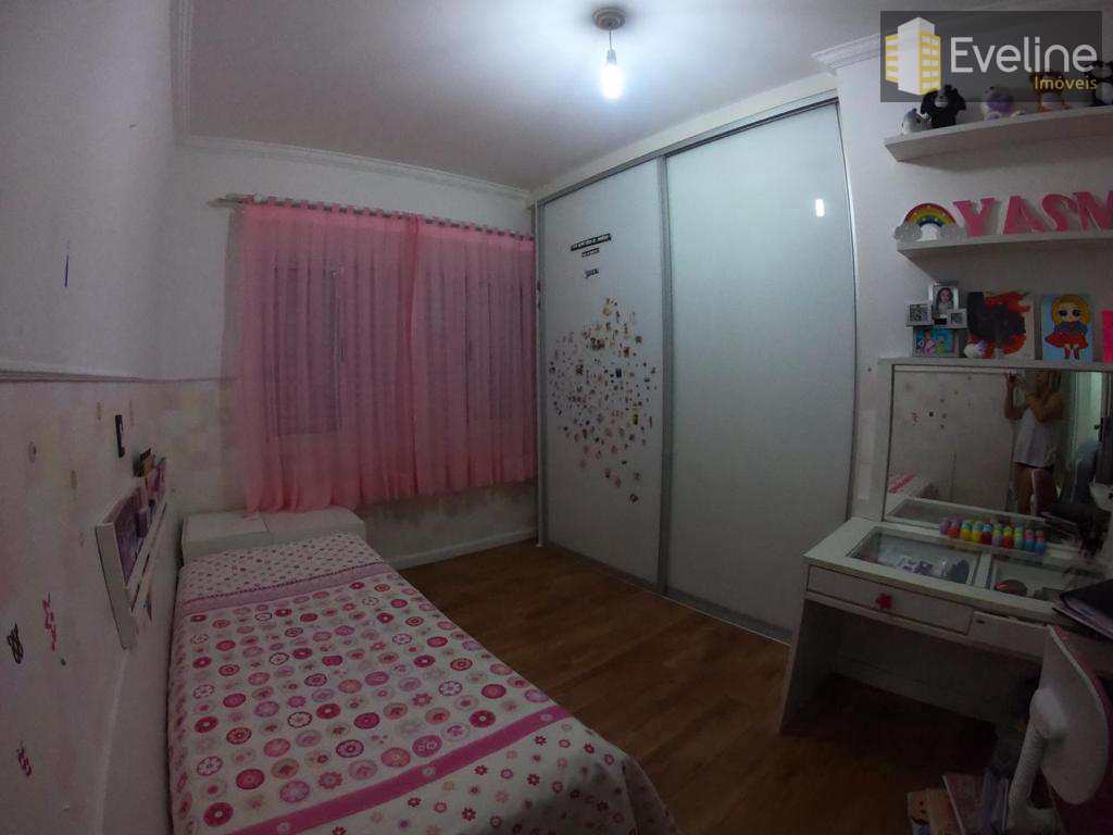 Casa à venda com 3 quartos, 300m² - Foto 25