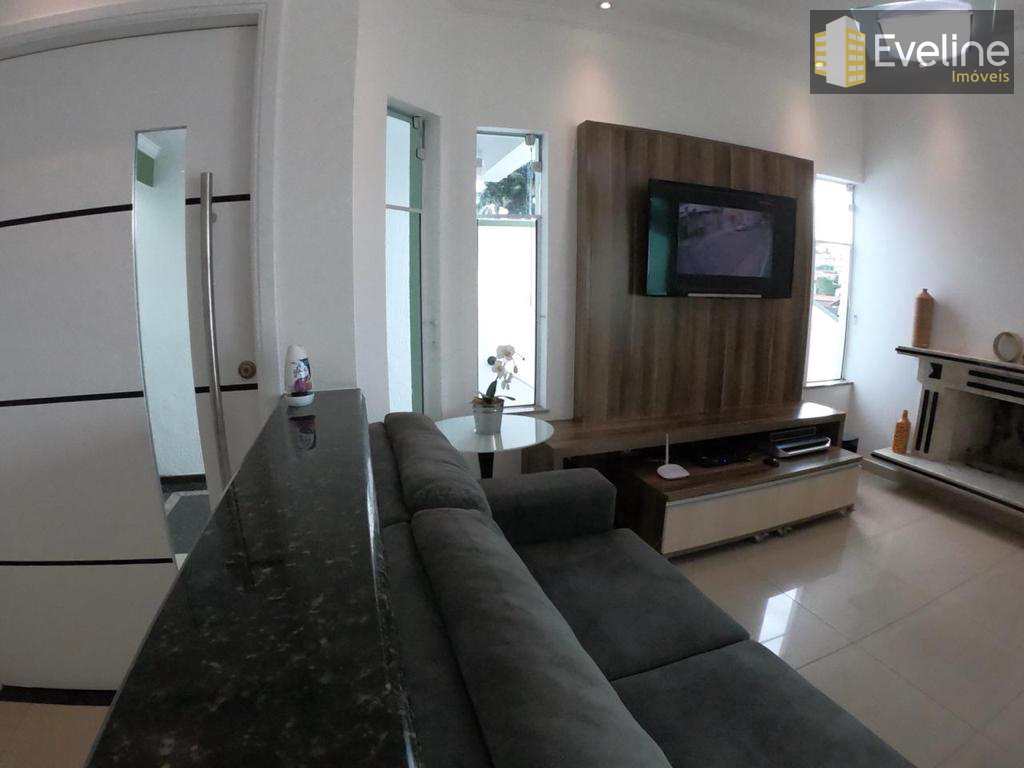 Casa à venda com 3 quartos, 300m² - Foto 11