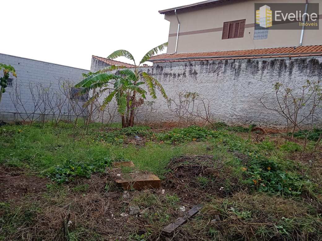 Terreno à venda, 190m² - Foto 1