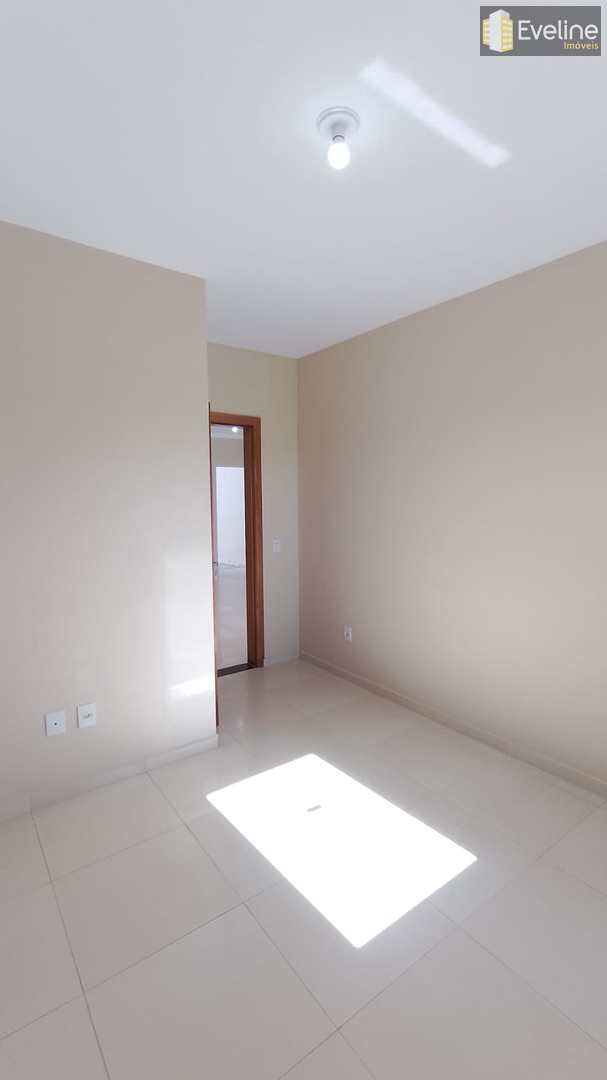 Casa à venda com 3 quartos, 71m² - Foto 8