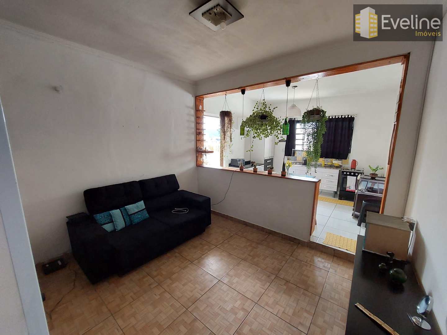 Casa à venda com 4 quartos, 92m² - Foto 1