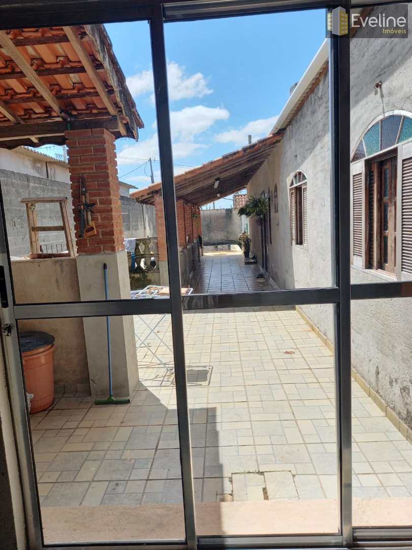 Casa à venda com 3 quartos, 300m² - Foto 21