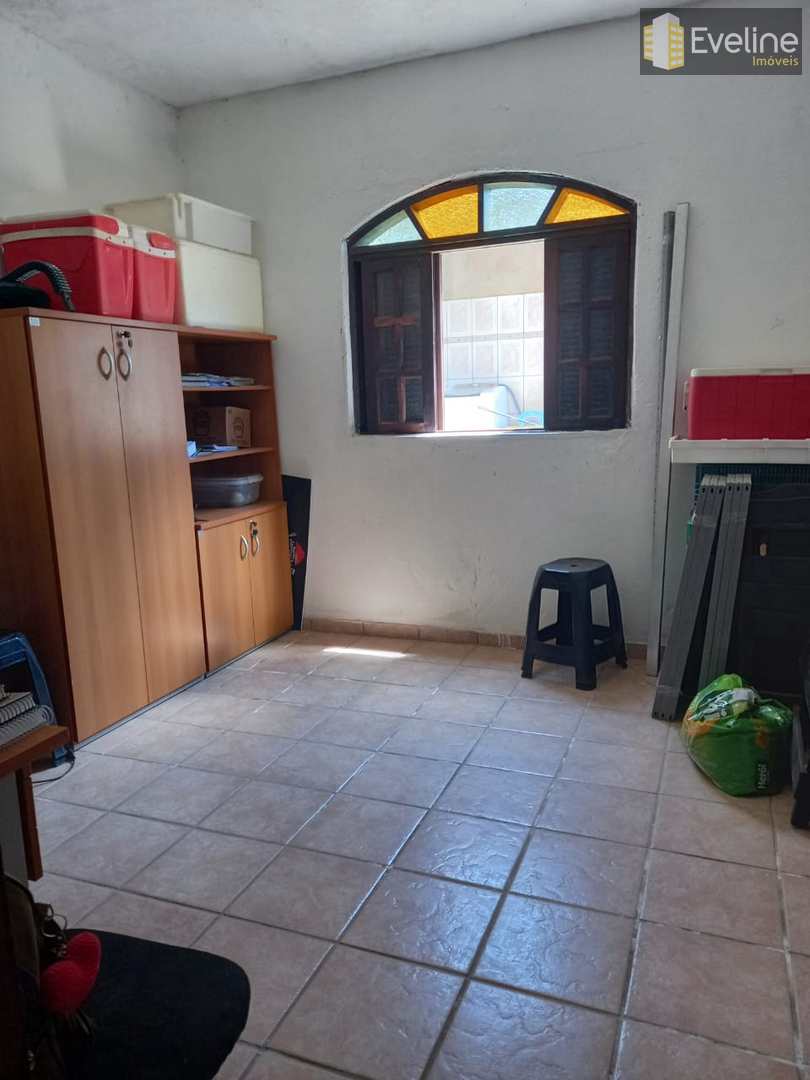 Casa à venda com 3 quartos, 300m² - Foto 13