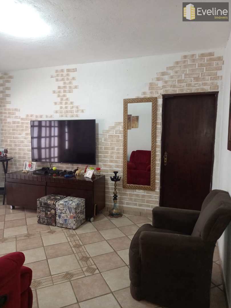 Casa à venda com 3 quartos, 300m² - Foto 5