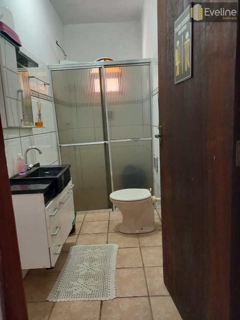 Casa à venda com 3 quartos, 300m² - Foto 17