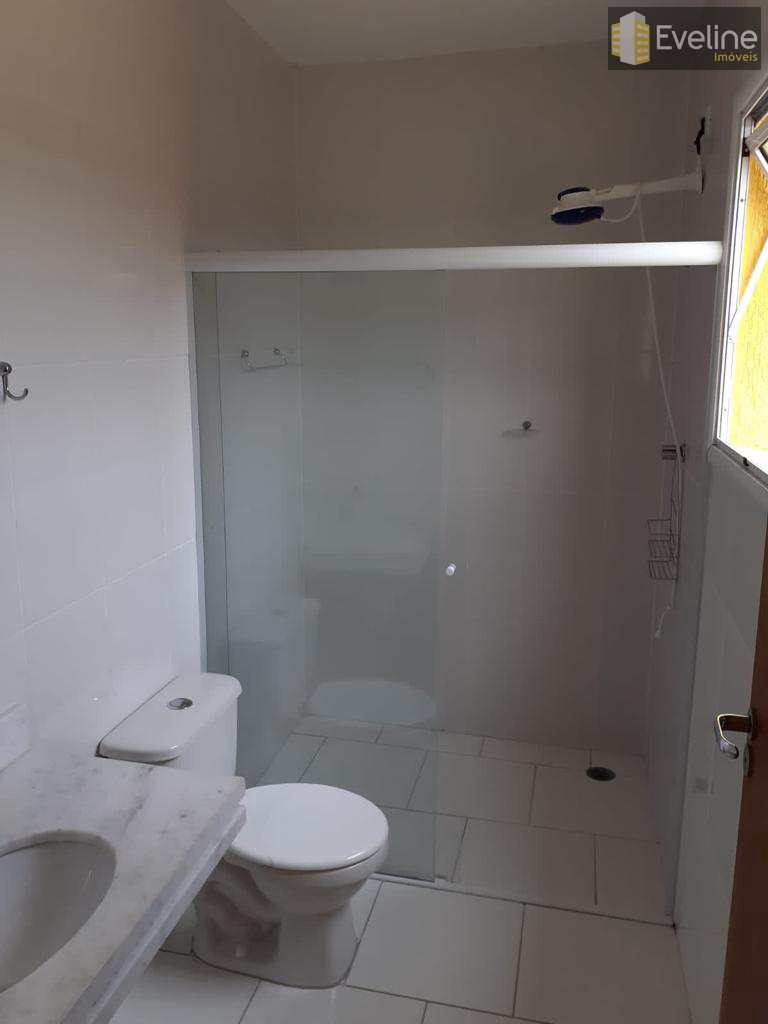 Casa de Condomínio para alugar com 4 quartos, 350m² - Foto 17