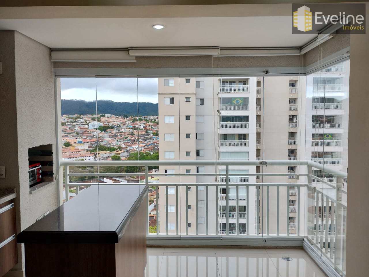 Apartamento à venda com 3 quartos, 90m² - Foto 2