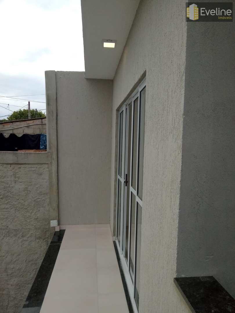 Casa à venda com 2 quartos, 70m² - Foto 16