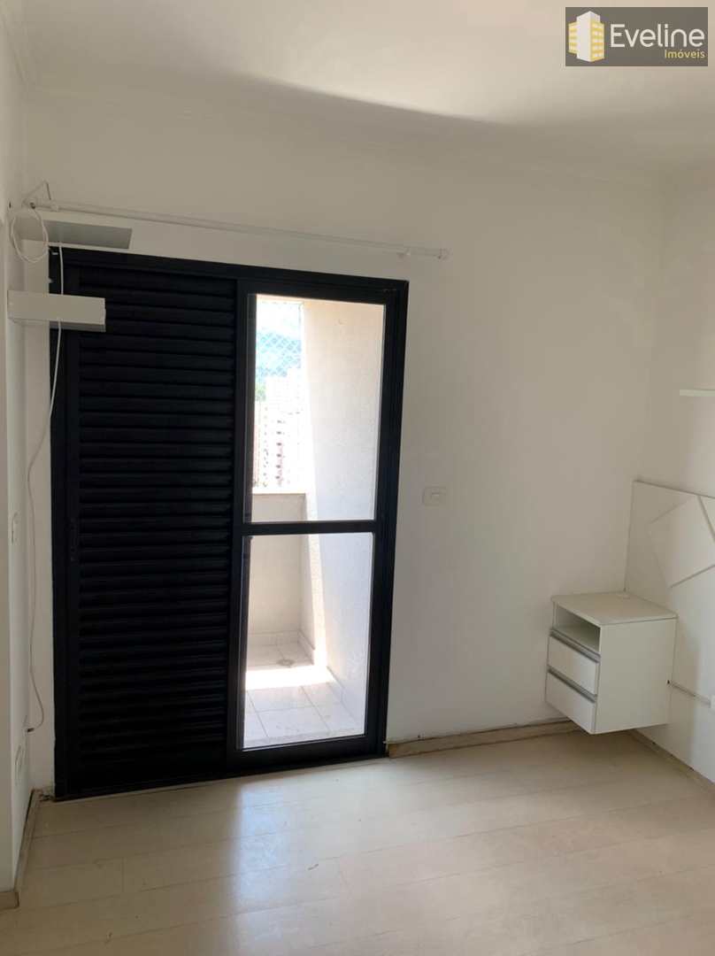 Apartamento para alugar com 4 quartos, 130m² - Foto 11