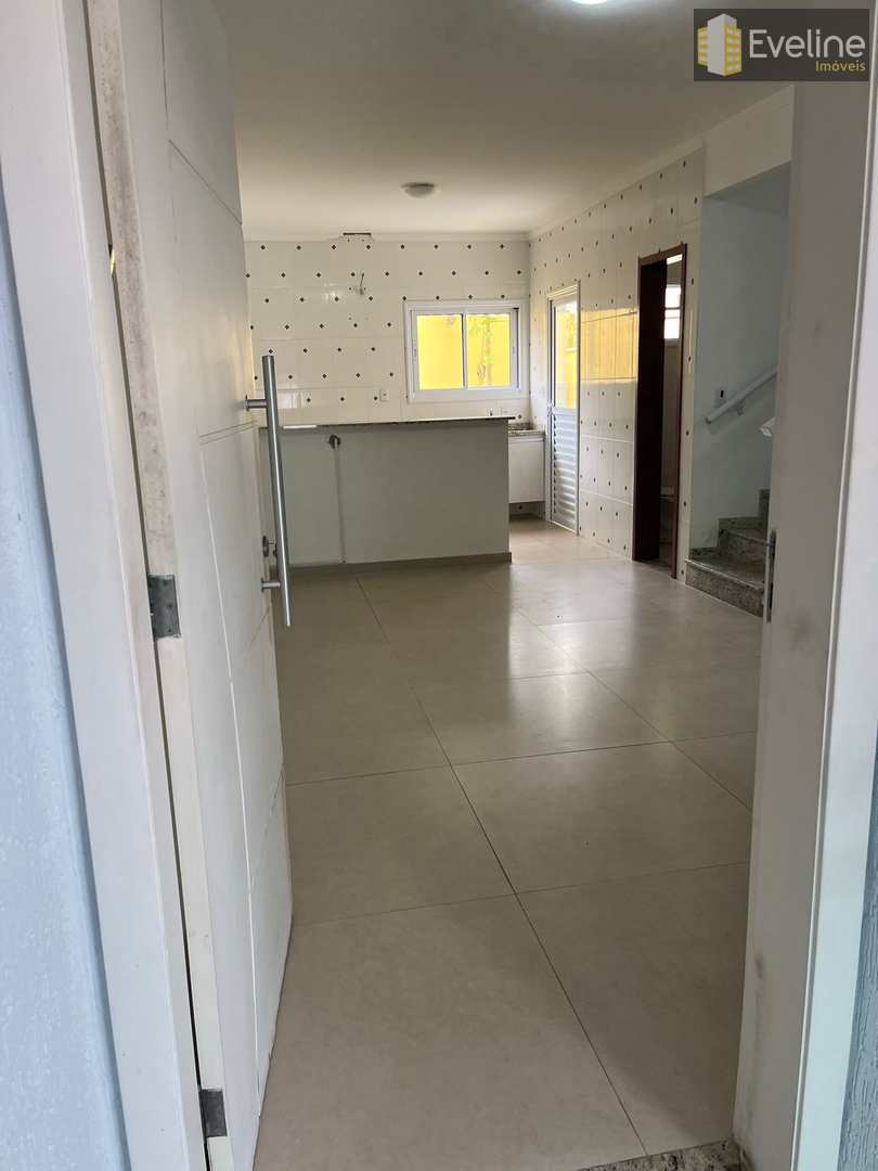 Casa à venda com 3 quartos, 114m² - Foto 4