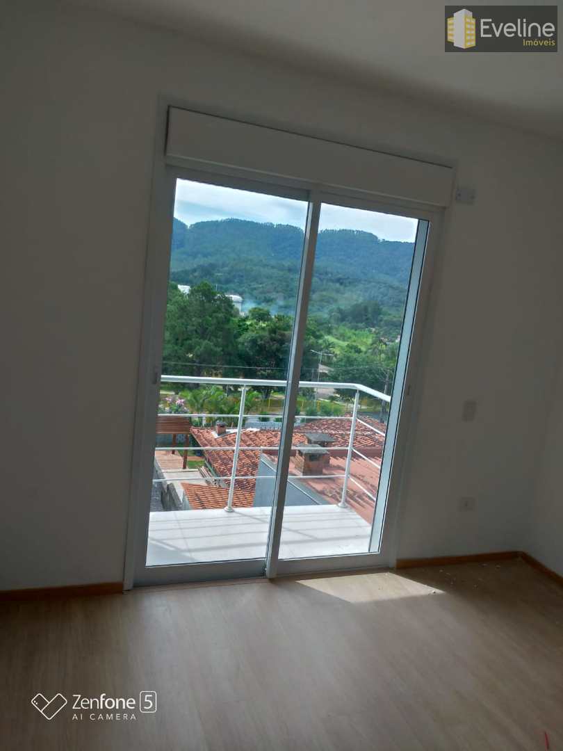 Casa à venda com 3 quartos, 160m² - Foto 9