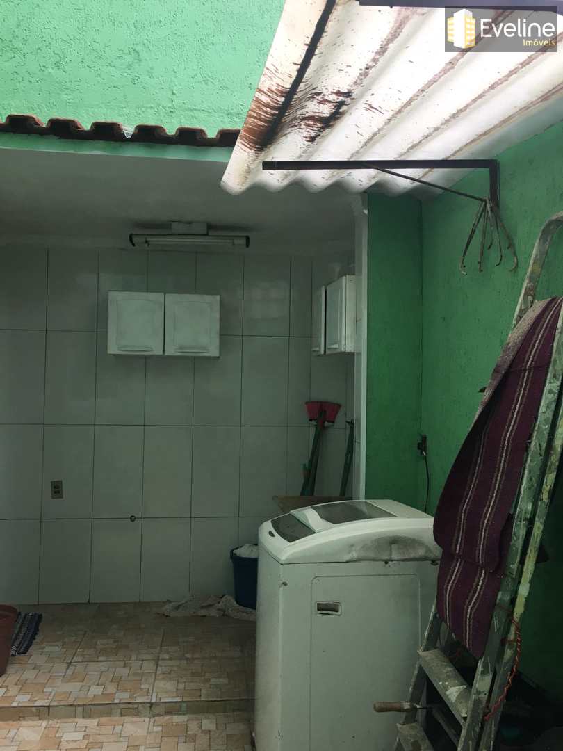 Casa à venda com 4 quartos, 158m² - Foto 14