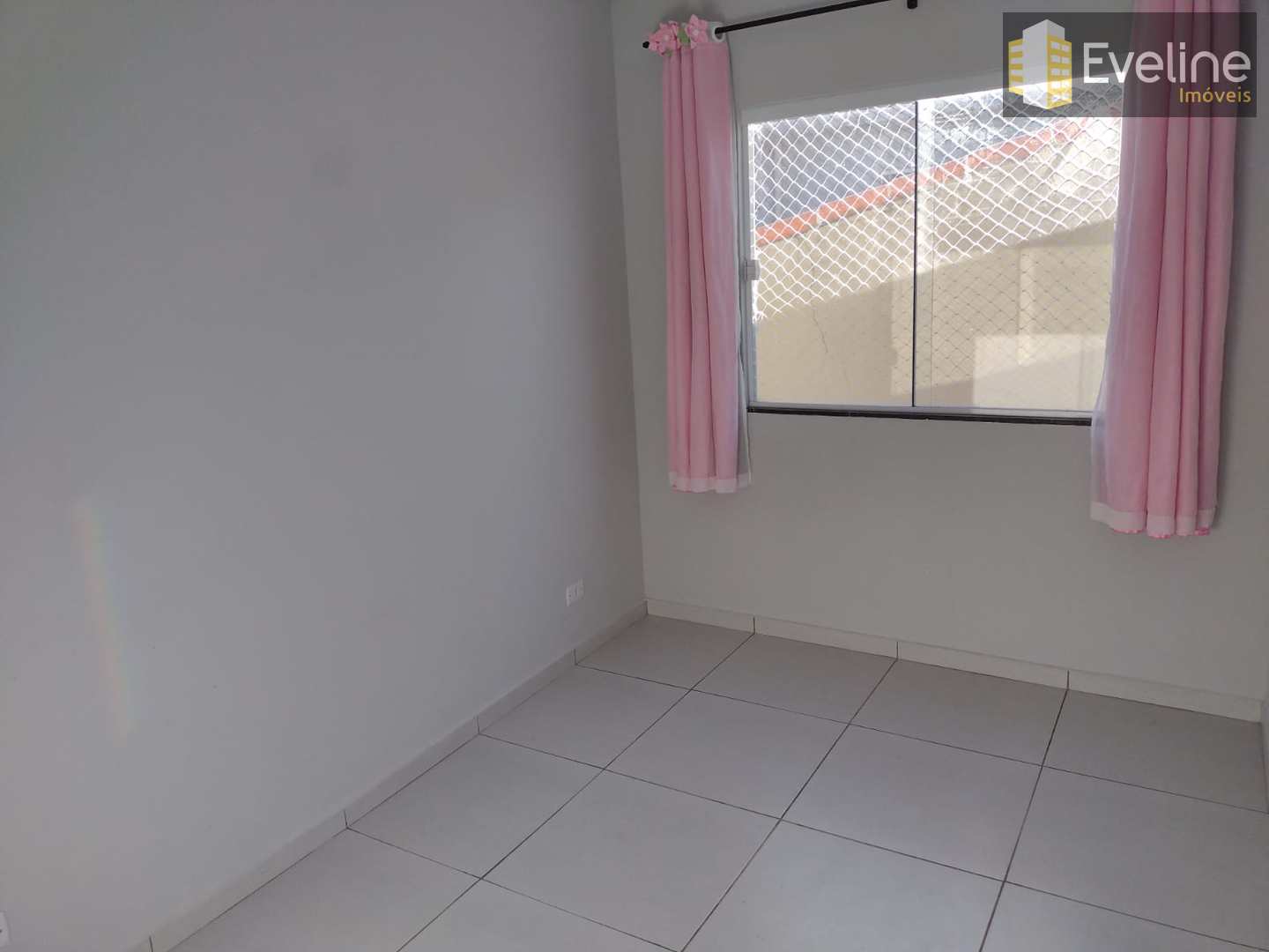 Casa à venda com 3 quartos, 170m² - Foto 3