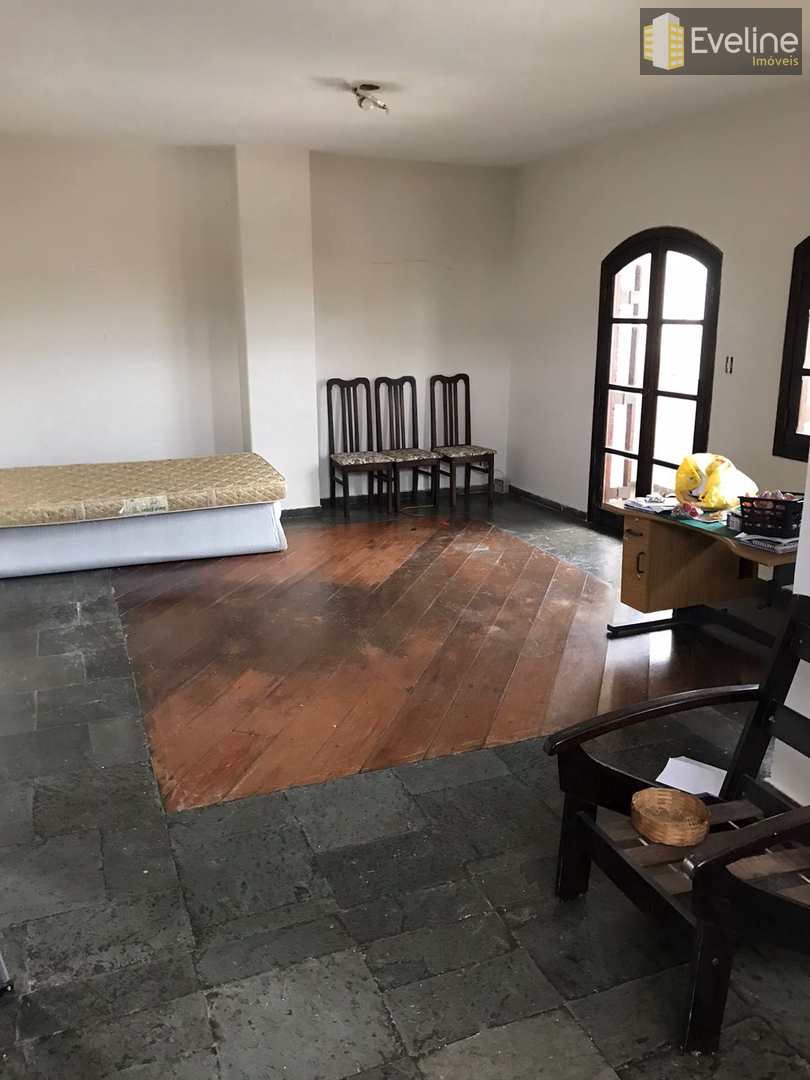 Casa à venda com 3 quartos, 400m² - Foto 6