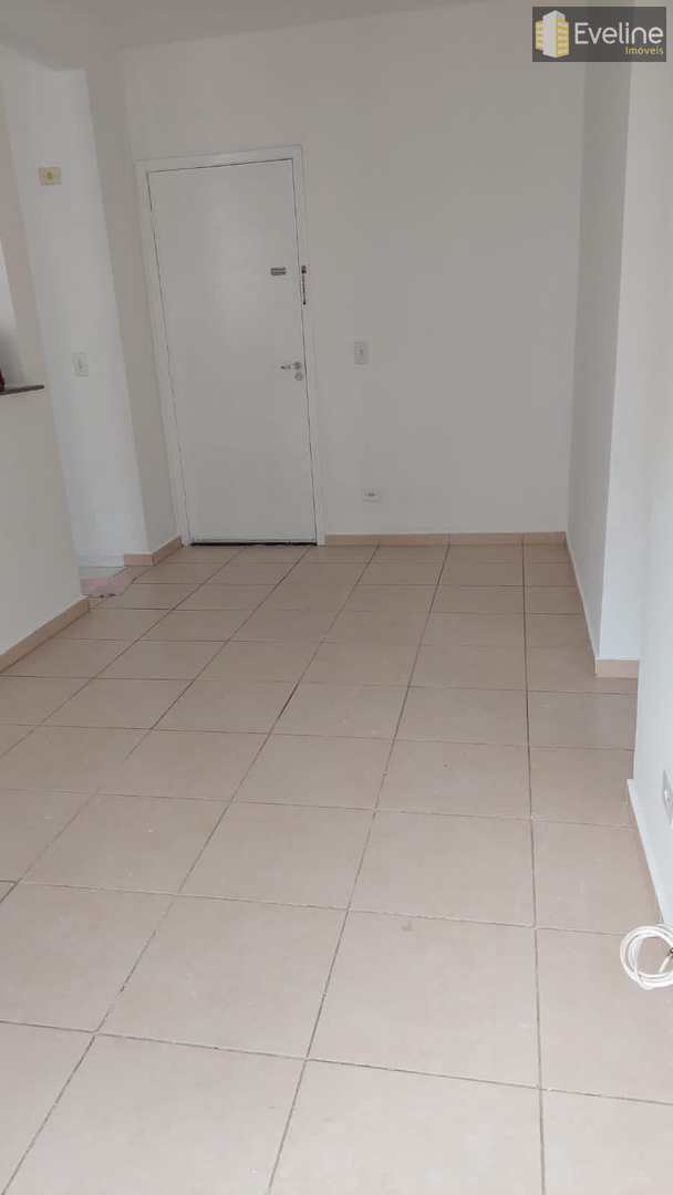 Apartamento à venda com 2 quartos, 60m² - Foto 3