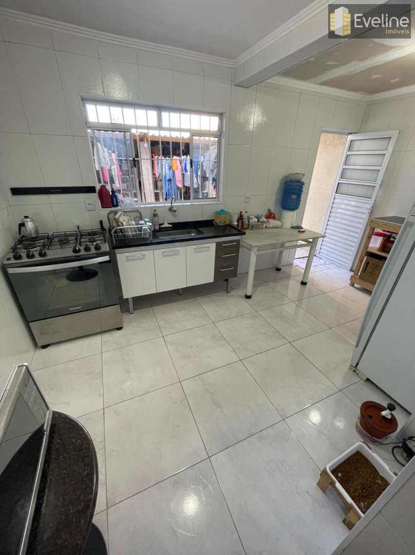 Casa à venda com 3 quartos, 97m² - Foto 8