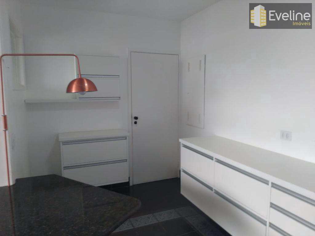 Apartamento à venda com 3 quartos, 210m² - Foto 11