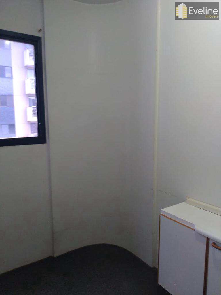 Apartamento à venda com 3 quartos, 210m² - Foto 12