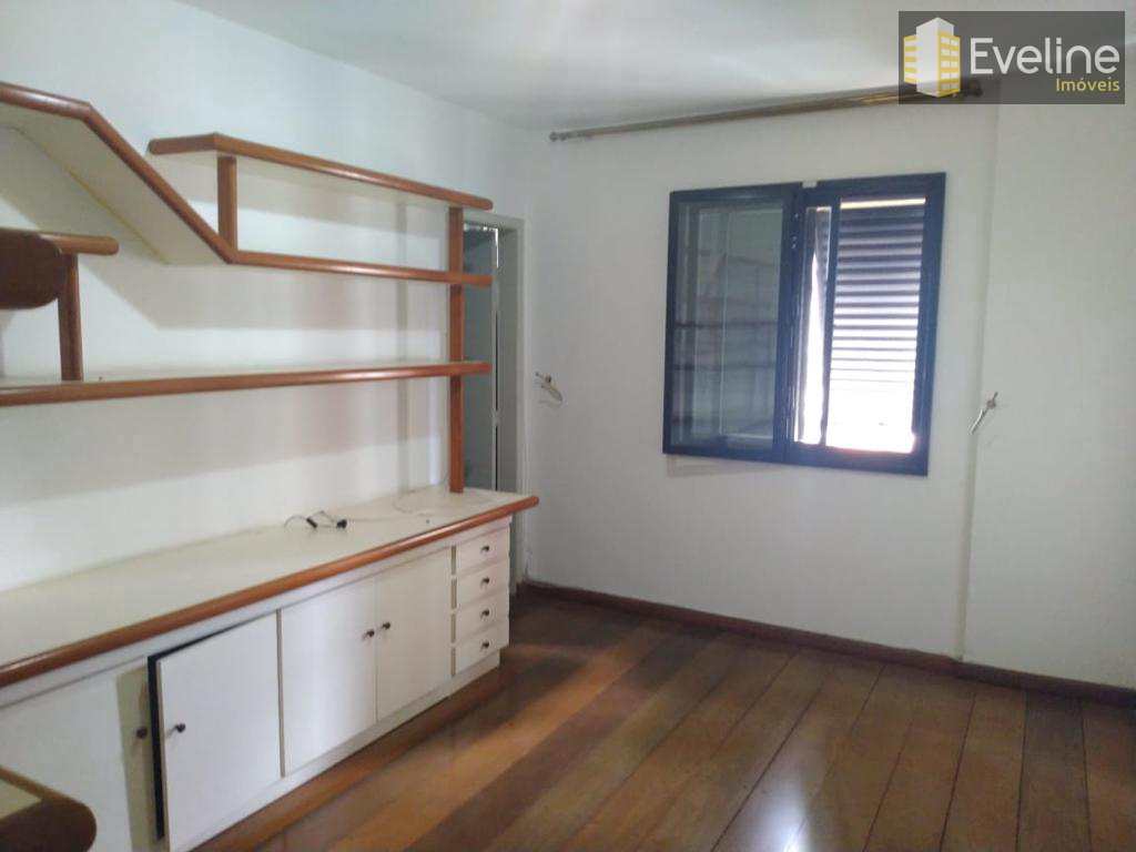 Apartamento à venda com 3 quartos, 210m² - Foto 23