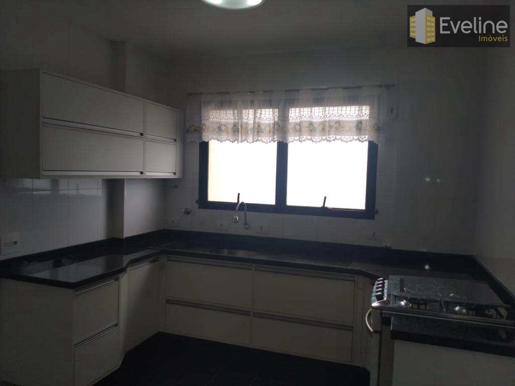 Apartamento à venda com 3 quartos, 210m² - Foto 9