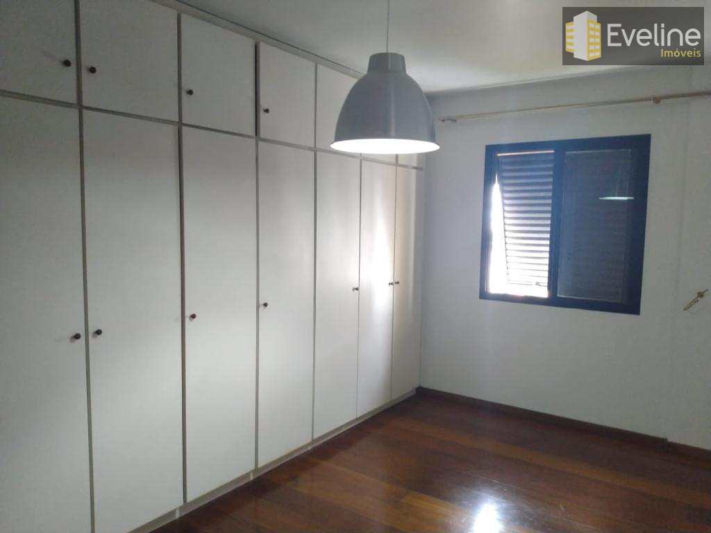 Apartamento à venda com 3 quartos, 210m² - Foto 17