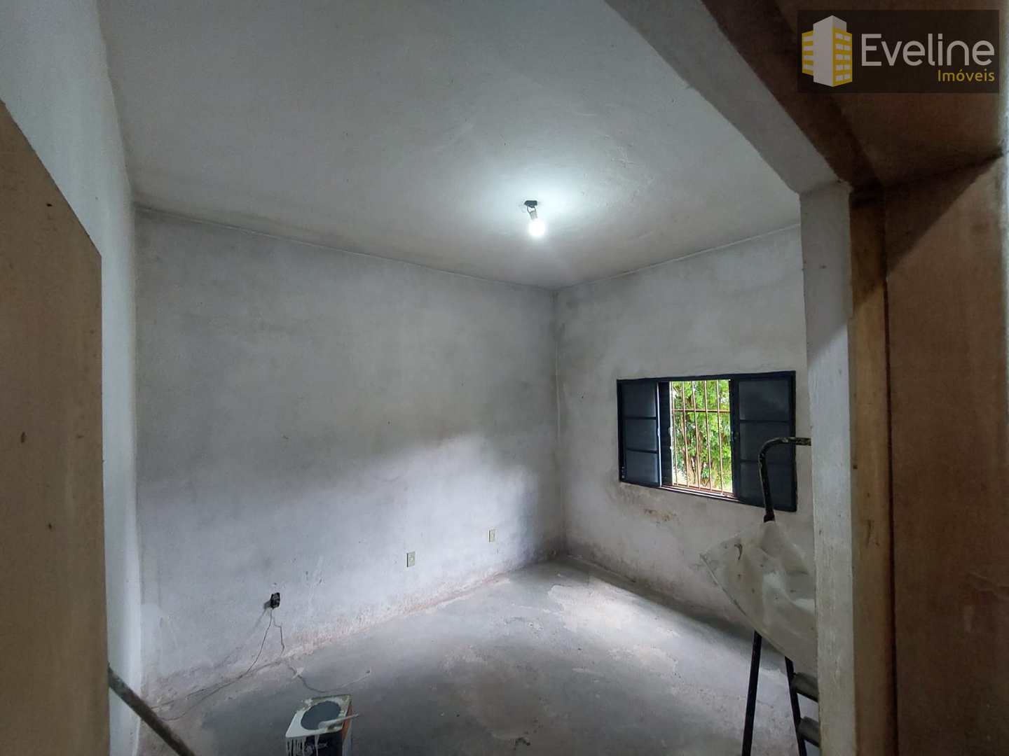 Casa à venda com 4 quartos, 136m² - Foto 3