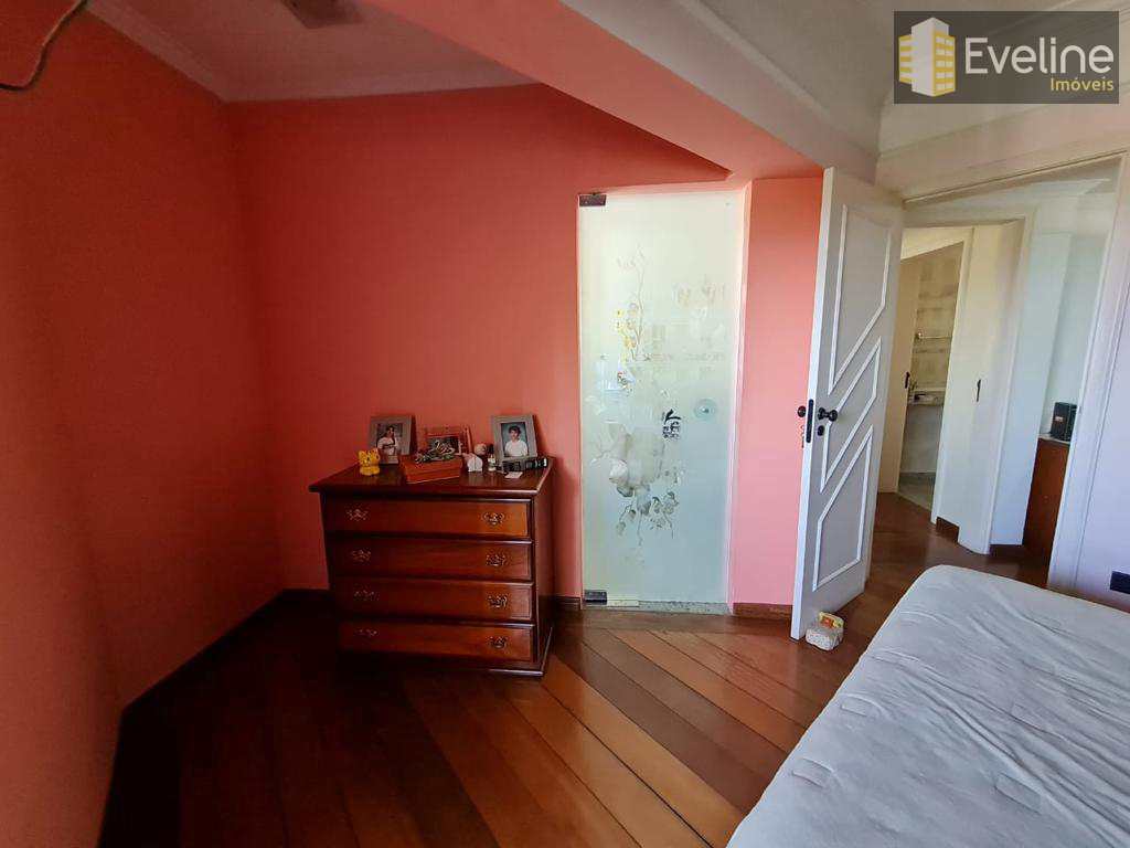 Apartamento à venda com 3 quartos, 130m² - Foto 11