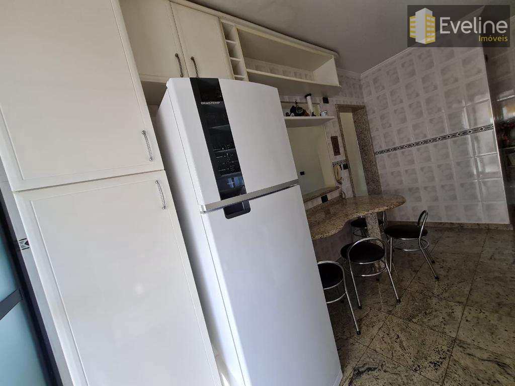 Apartamento à venda com 3 quartos, 130m² - Foto 17