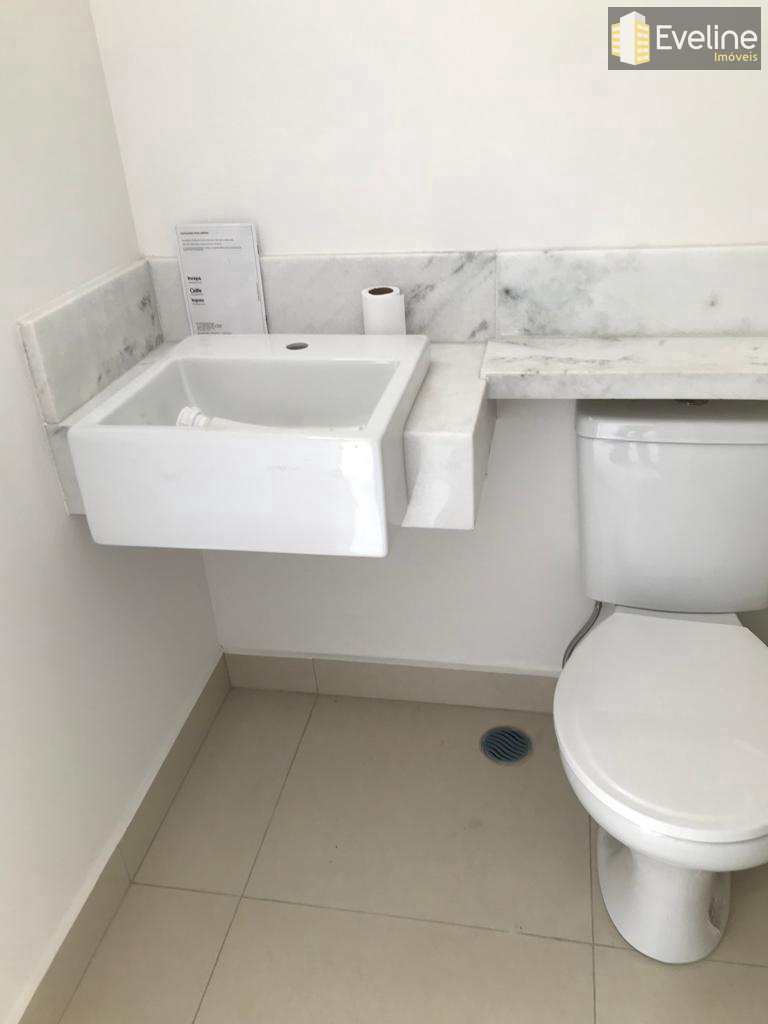 Casa à venda com 4 quartos, 200m² - Foto 4