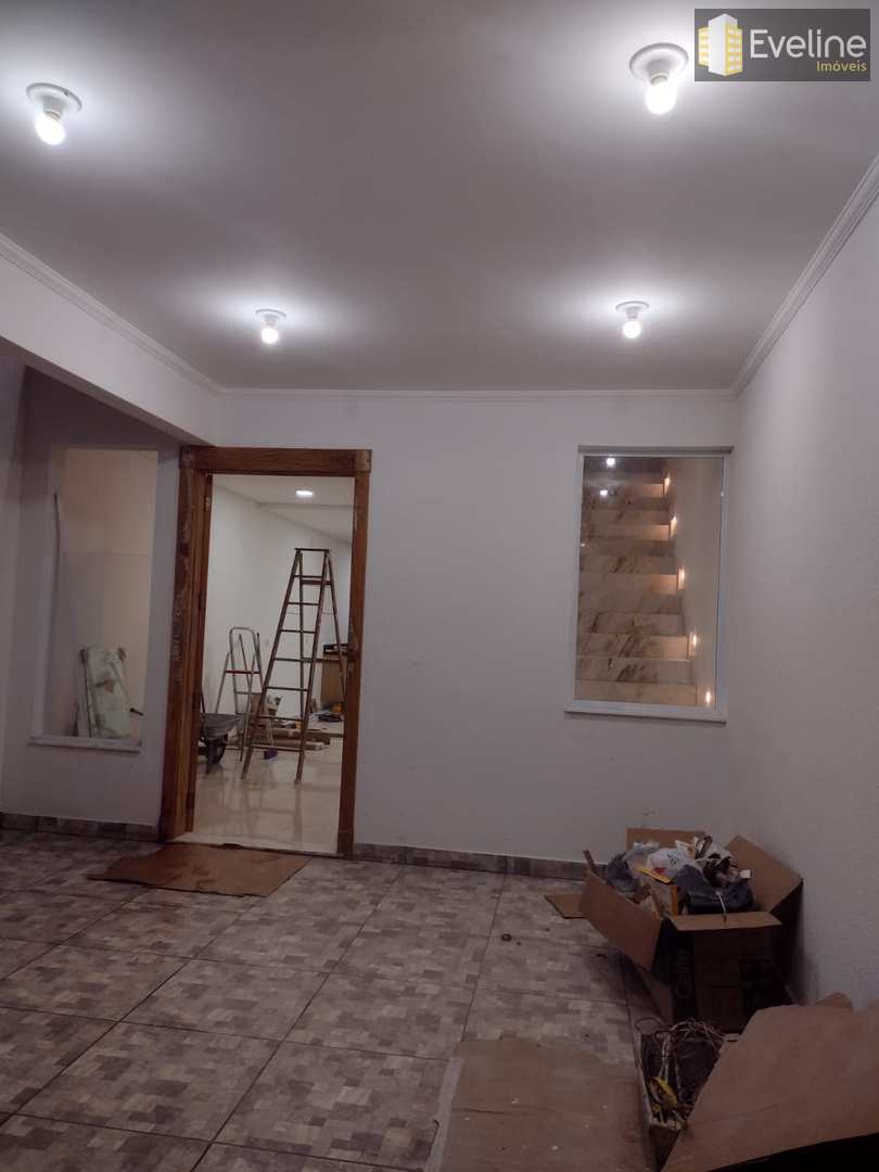 Casa à venda com 4 quartos, 200m² - Foto 8