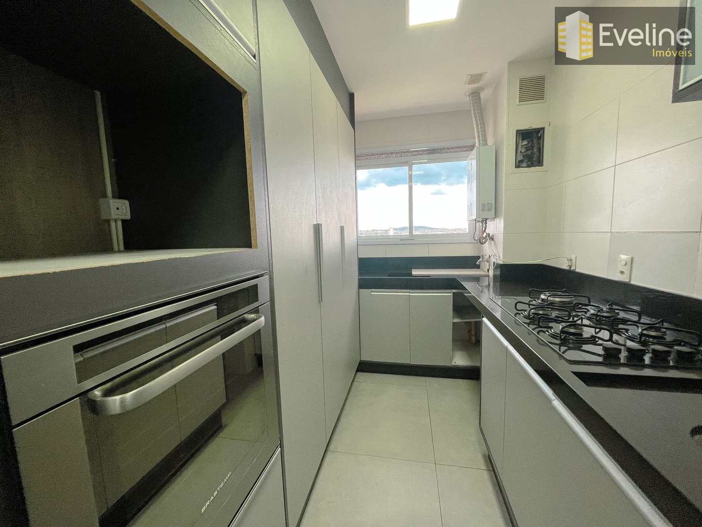 Apartamento à venda com 2 quartos, 68m² - Foto 8