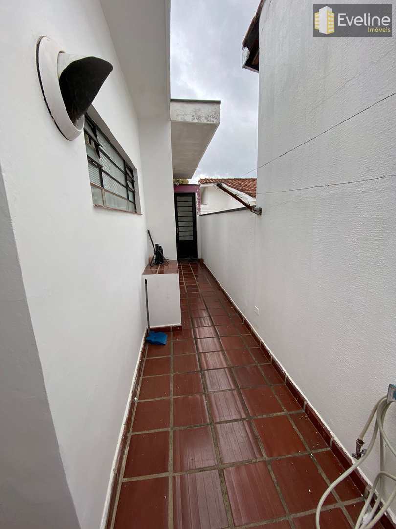 Casa à venda e aluguel com 4 quartos, 250m² - Foto 19