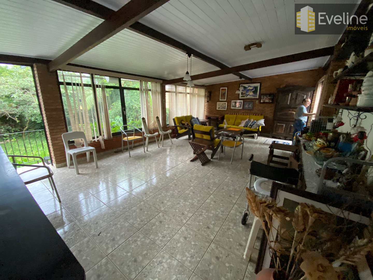 Casa à venda e aluguel com 4 quartos, 250m² - Foto 14