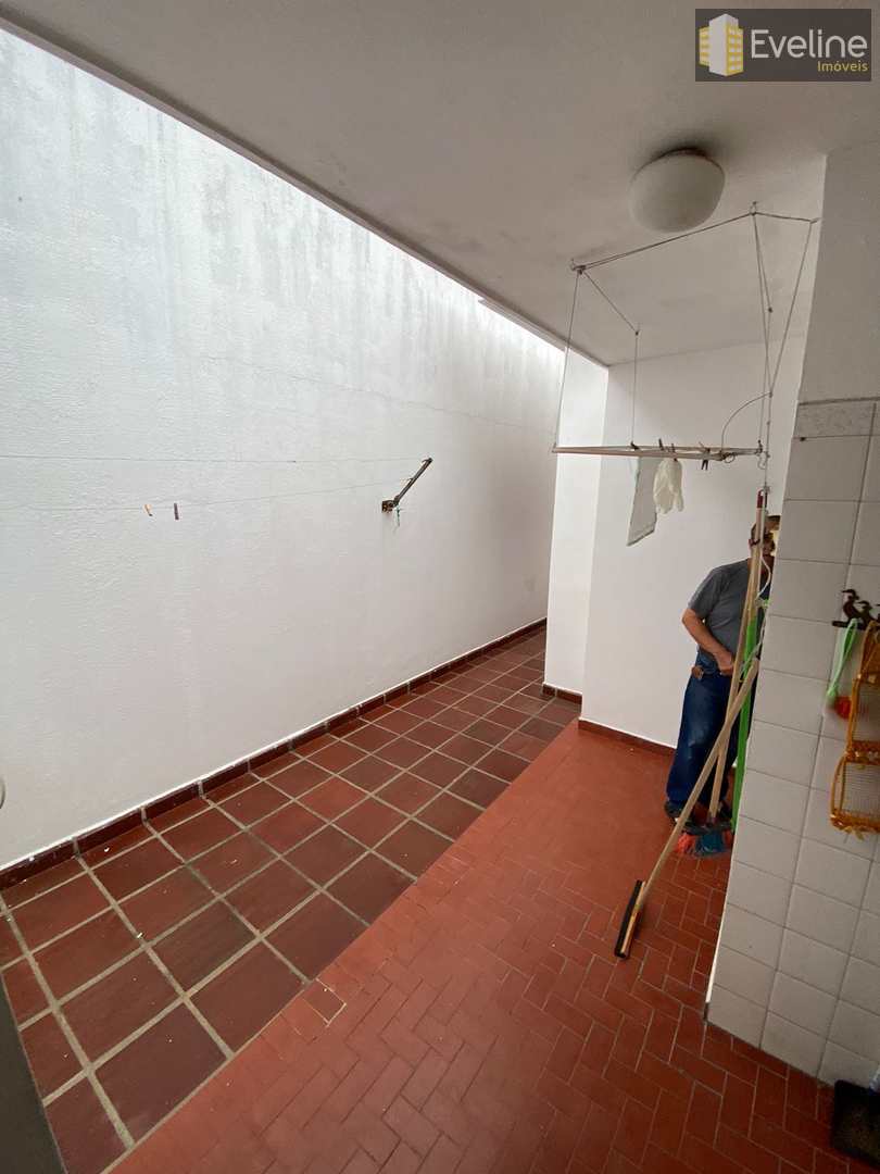 Casa à venda e aluguel com 4 quartos, 250m² - Foto 20