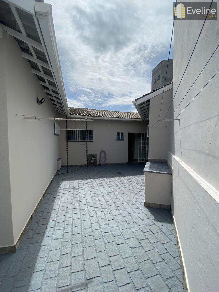 Casa à venda com 3 quartos, 140m² - Foto 28