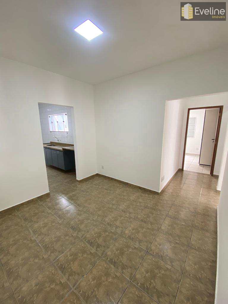 Casa à venda com 3 quartos, 140m² - Foto 14