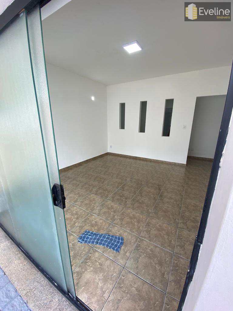 Casa à venda com 3 quartos, 140m² - Foto 3