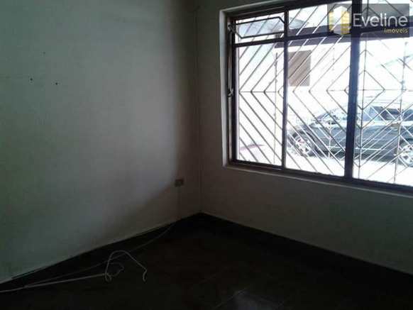 Casa à venda com 5 quartos, 240m² - Foto 3