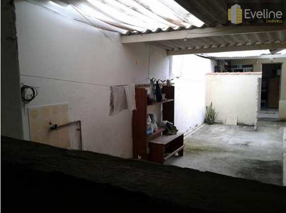 Casa à venda com 5 quartos, 240m² - Foto 12